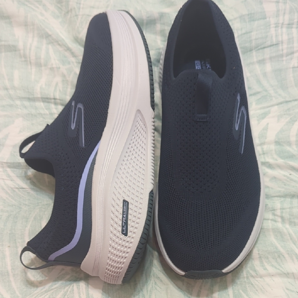 Skechers Women's Sneakers - Picture 6 of 11